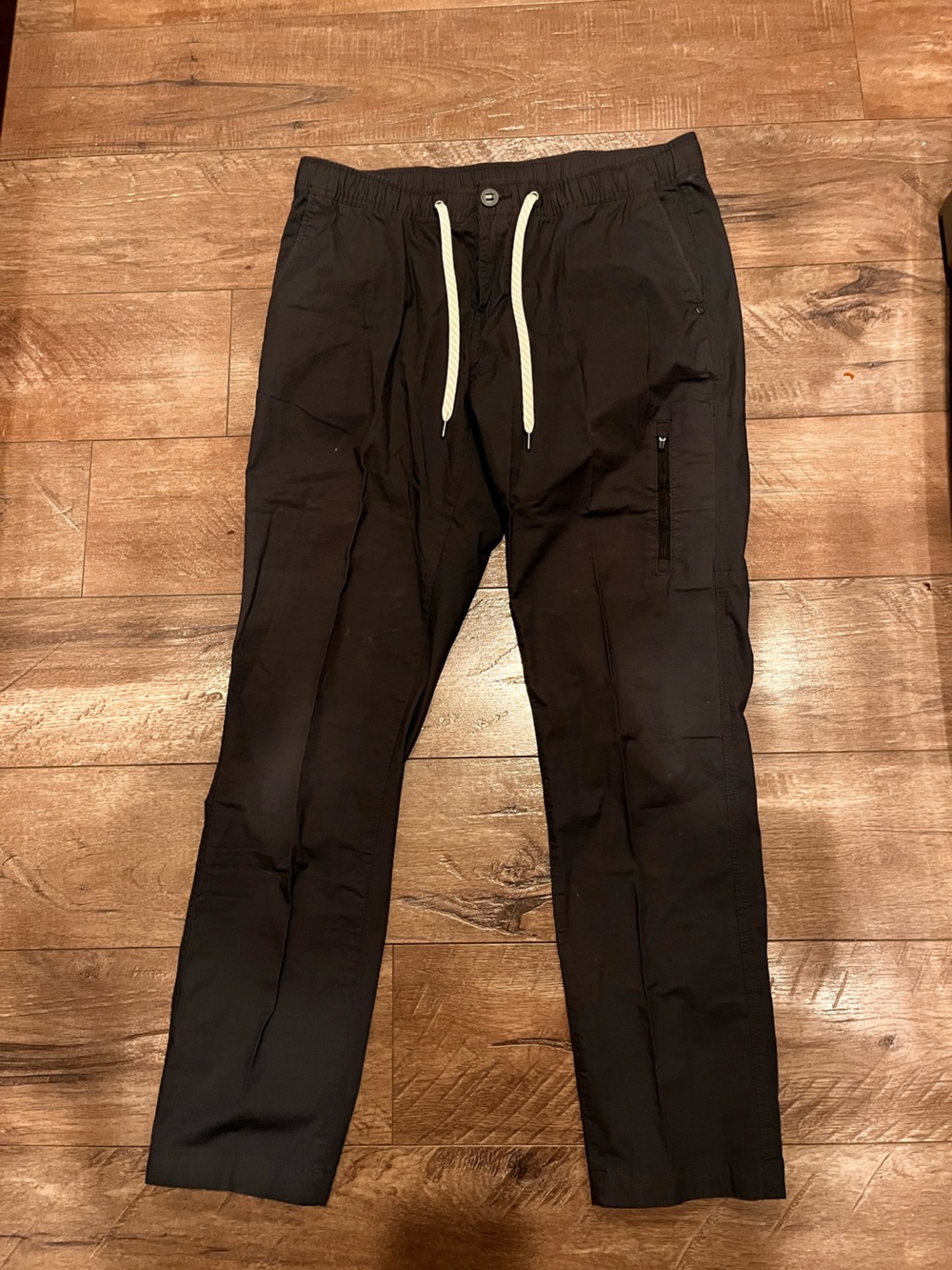 Vuori lona the rise Performance Joggers with Contrast Drawstring